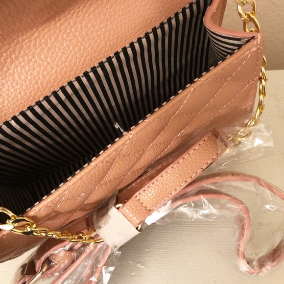 Quilted purse. - Picture 3 of 3